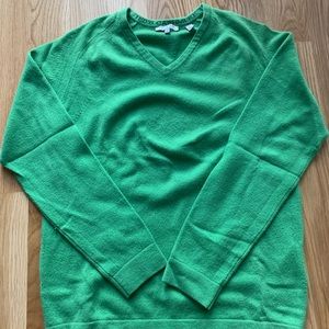 Green cashmere v-neck sweater from Ted Baker